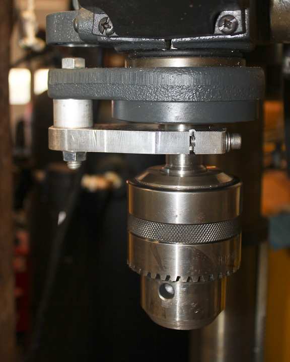 Drill press spindle lock assembly